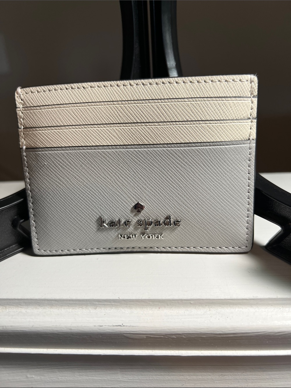 kate spade Two-Tone Saffiano Card Case in Cream & Light Gray